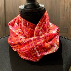 Multi-colored red scarf